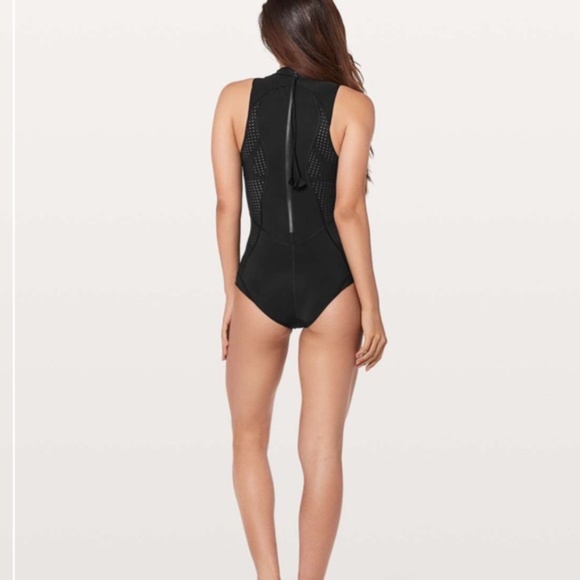 Lululemon Swell Seeker Paddle Suit Size 4/6/8 - Picture 9 of 16